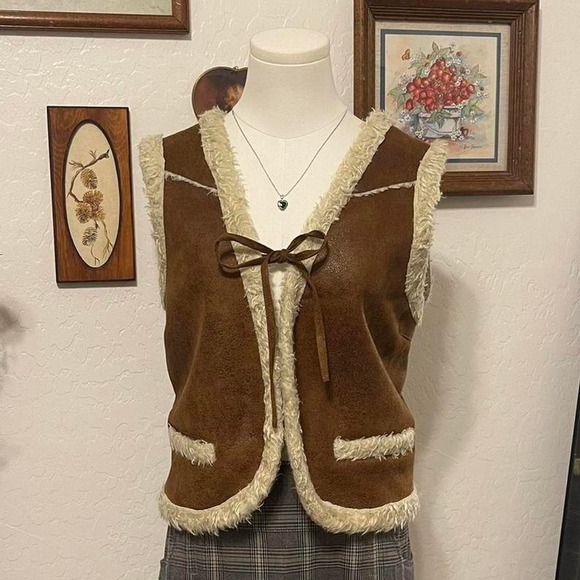 Vintage Faux Shearling Suede Tie Vest - Picture 1 of 8